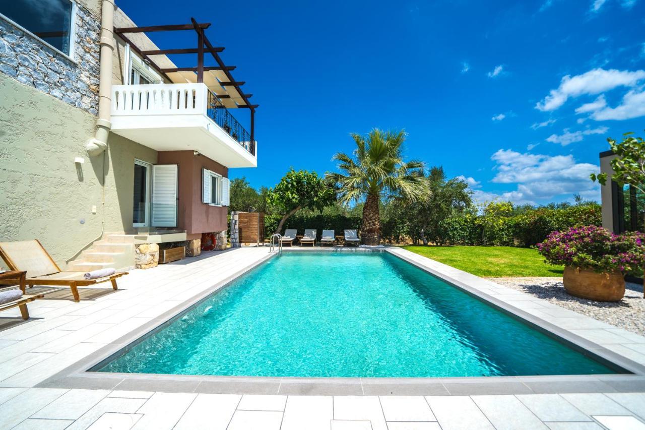 Petronila Luxury Villa With Heated Private Pool Kíssamos Eksteriør bilde